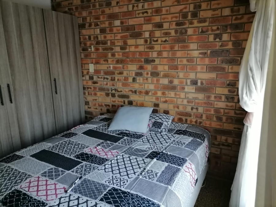 4 Bedroom Property for Sale in Universitas Ridge Free State